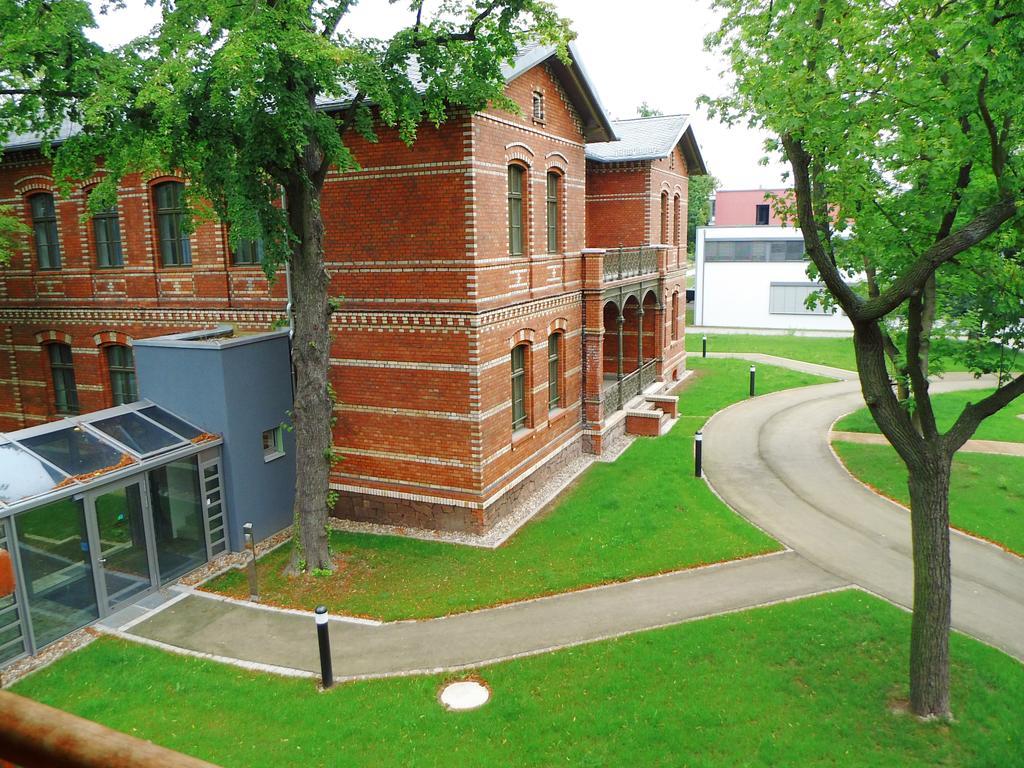 Boardinghaus Weinberg Campus Aparthotel Halle  Exterior photo