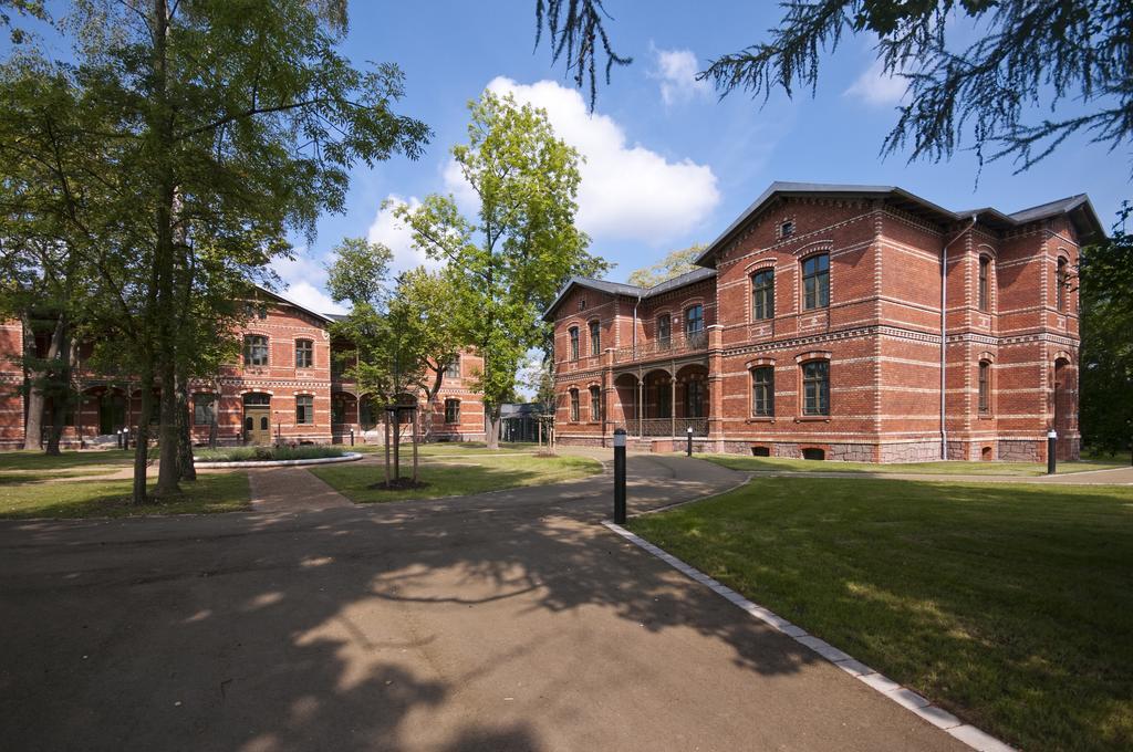 Boardinghaus Weinberg Campus Aparthotel Halle  Exterior photo